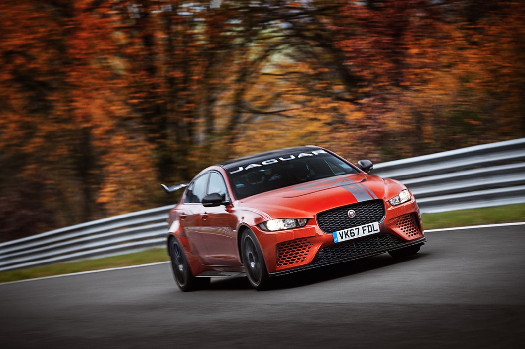 JAGUAR XE SV PROJECT 8 IS WORLD’S FASTEST SALOON CAR (1).jpg