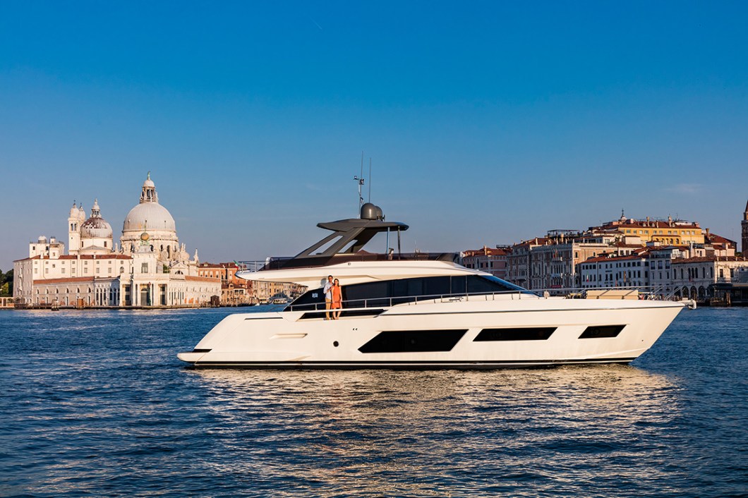 FERRETTI YACHTS 670-1159.jpg